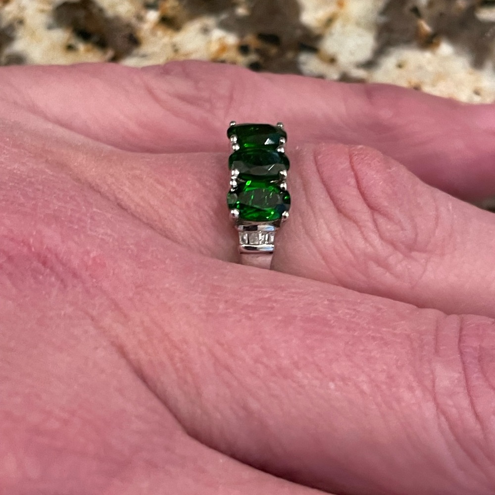 Solid Sterling Silver Size 7 Lab Created Diamond … - image 2